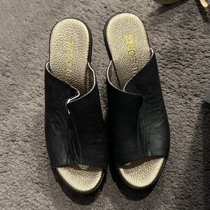 Elegant Black and Gold Women's Mules